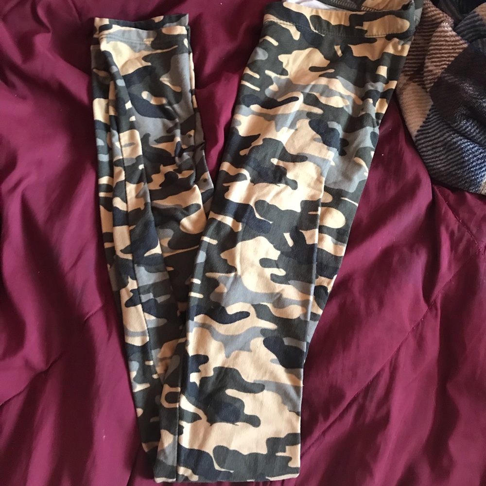 Camo leggings